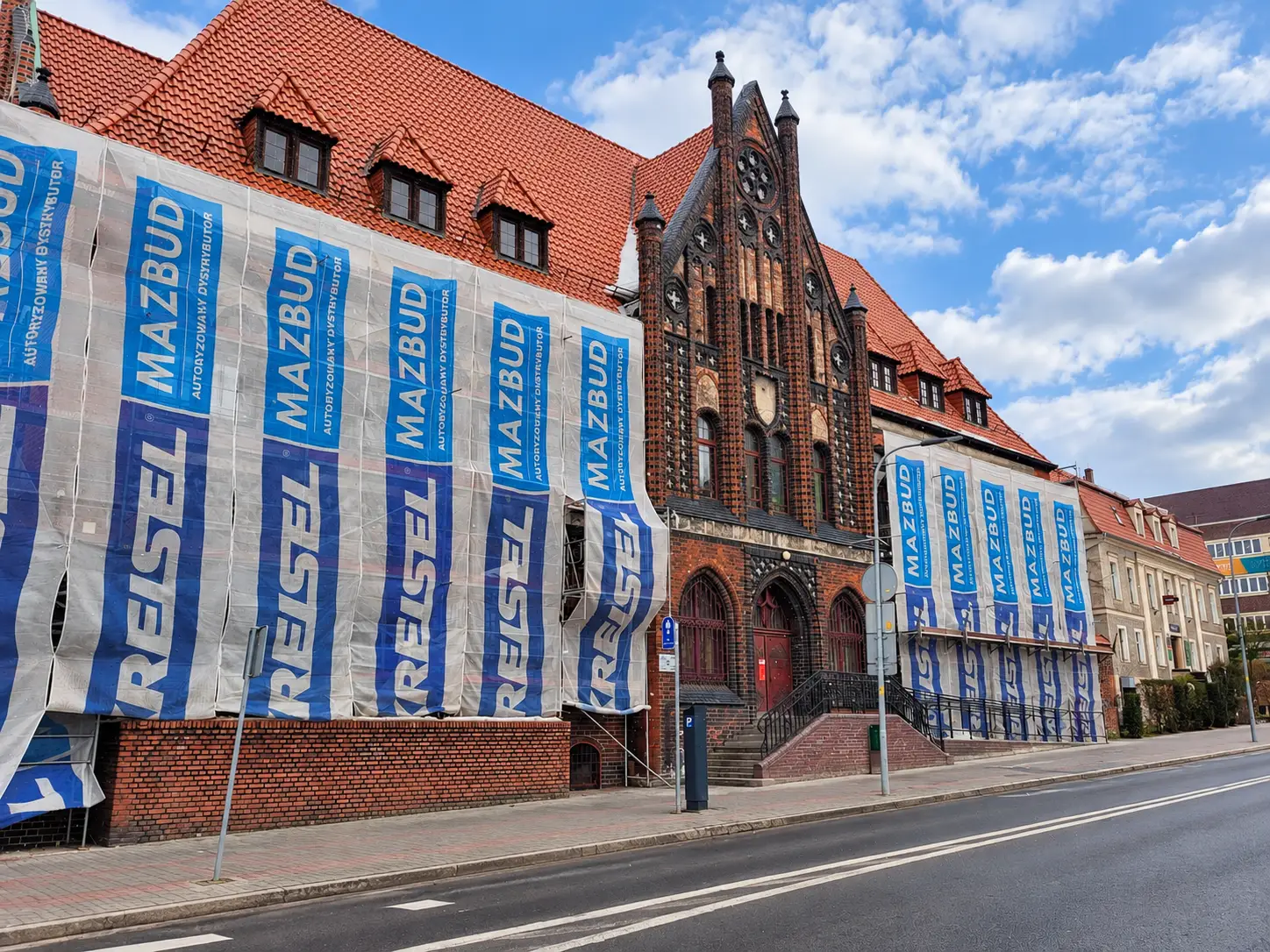 Usługi budowlane Mazbud